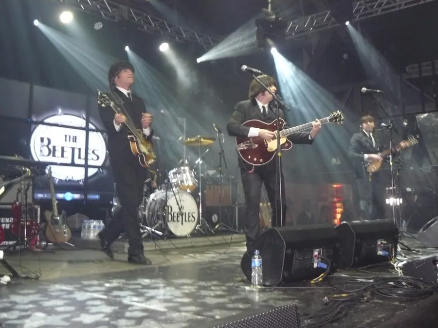 THE BEATLES COVER — Bandas & DJs | Otimize Eventos