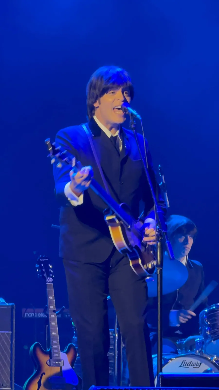 THE BEATLES COVER — Bandas & DJs | Otimize Eventos