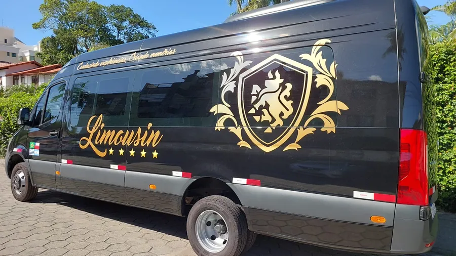 LIMOUSIN TUR