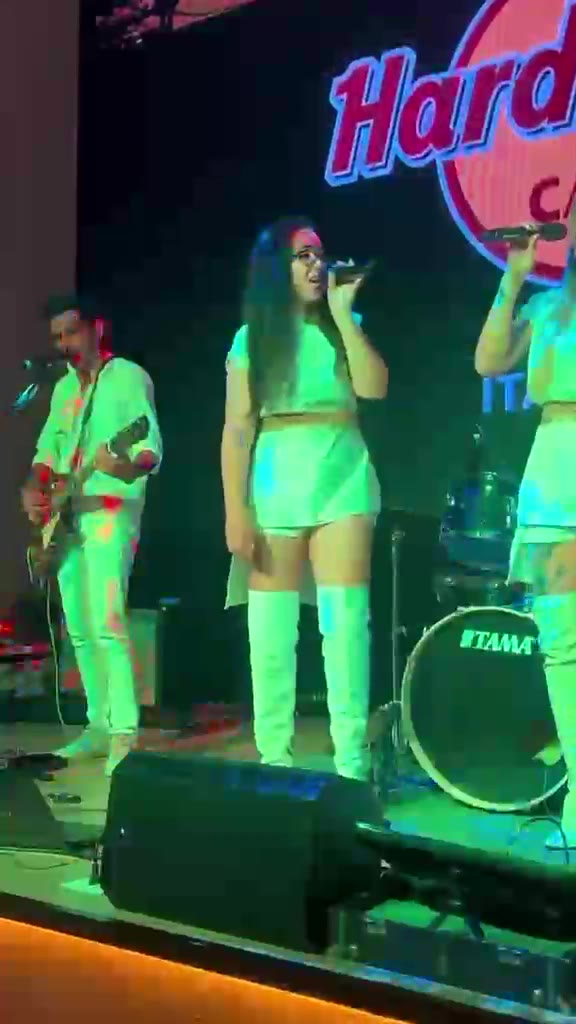 Banda Alta Voltagem ao vivo